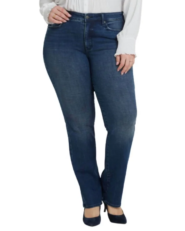 Marilyn Straight Jeans In Hera