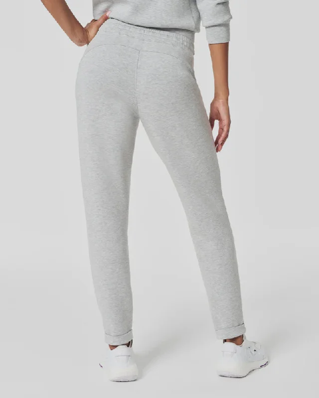 SPANX AirEssentials Tapered Pant | Light Heather