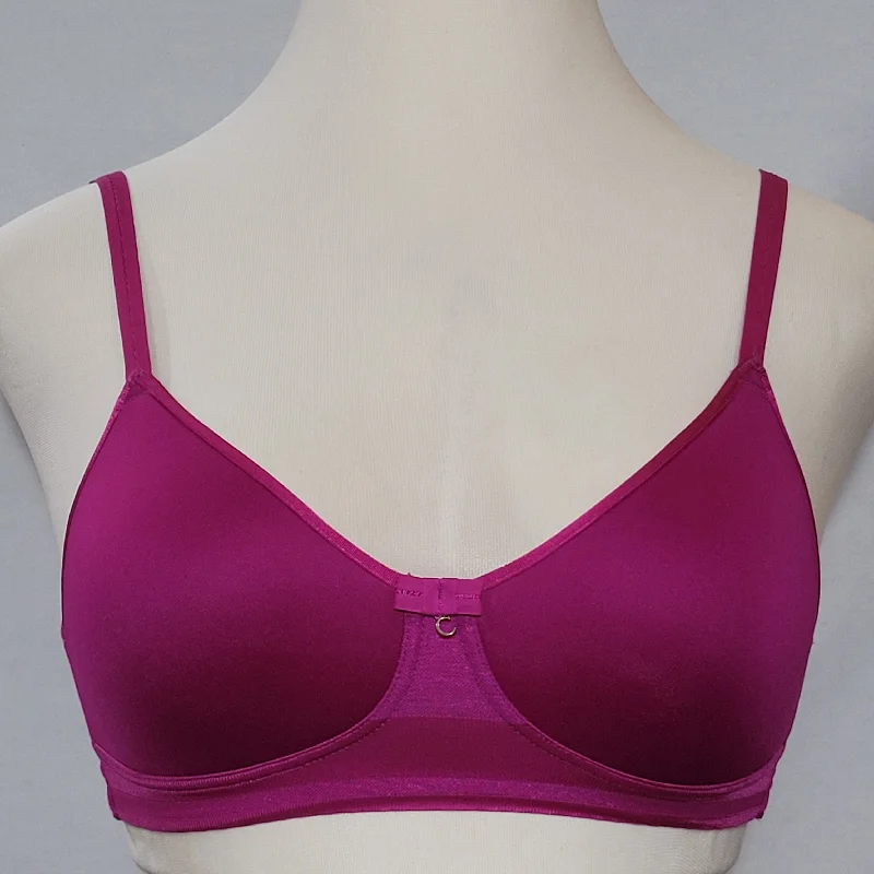 Chantelle 2121 Vous et Moi No Wire Spacer T-Shirt Bra 32E Raspberry Pink Collared T-Shirt Boat Neck A-Line Chantelle 2121 Vous et Moi No Wire Spacer T-Shirt Bra 32E Raspberry Pink Collared T-Shirt Boat Neck A-Line