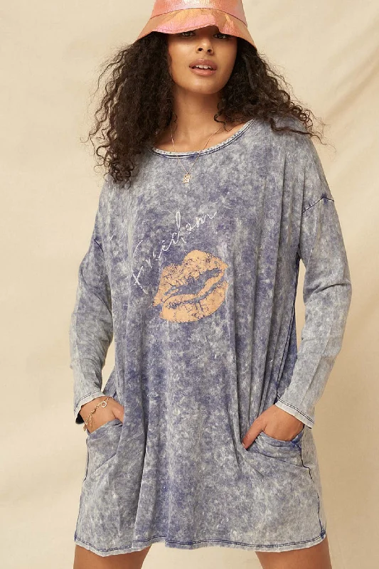 Freedom Vintage Long-Sleeve Graphic T-Shirt Dress Collared Crew Neck Turtle Neck