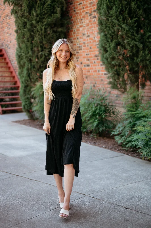 Florence's Smocked Top Tiered Maxi Dress Trendy A-Line Maxi Dress