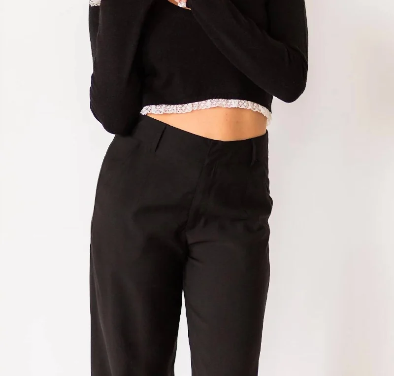 Jillian Sweater In Black Slim Fit Regular Fit Oversized